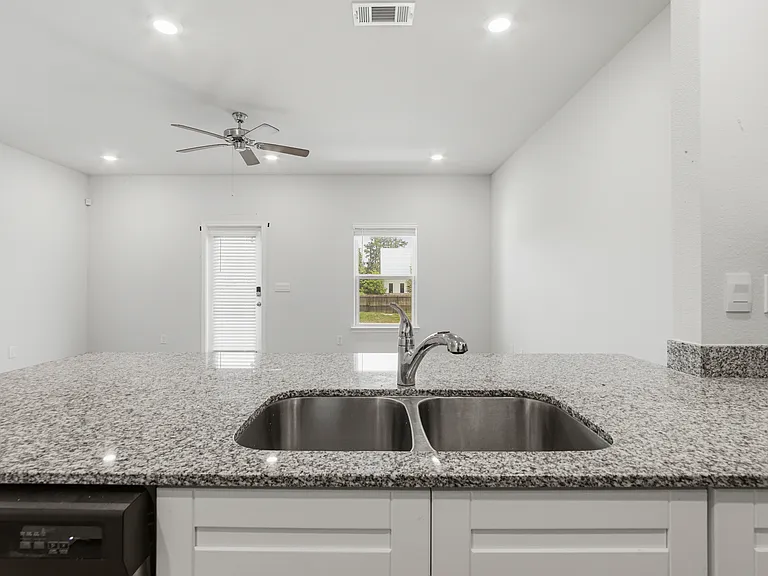 17490 Jakes Dr — Photo 7
