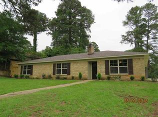 1324 Carnegie Dr, Longview, TX 75601