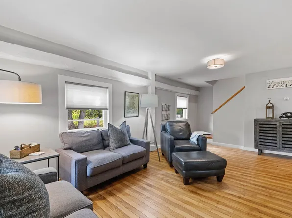 31 Water St Unit 1, Bradford, NH 03221