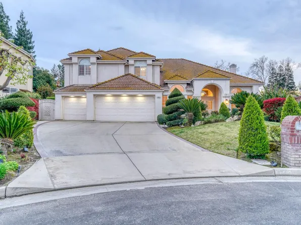 10637 N Rushmore Dr, Fresno, CA 93730