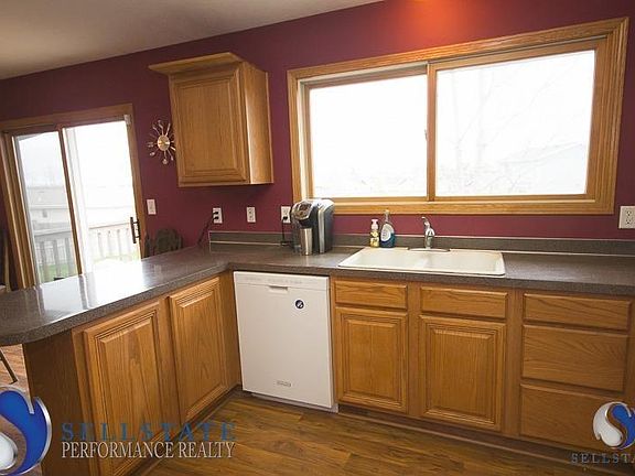 5th image of 1728 SW Lacey Ln