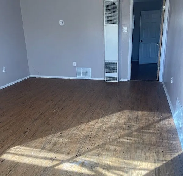 304 Charleston St NE #3 — Photo 6