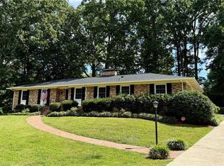 640 Hemlock Dr, Asheboro, NC 27205