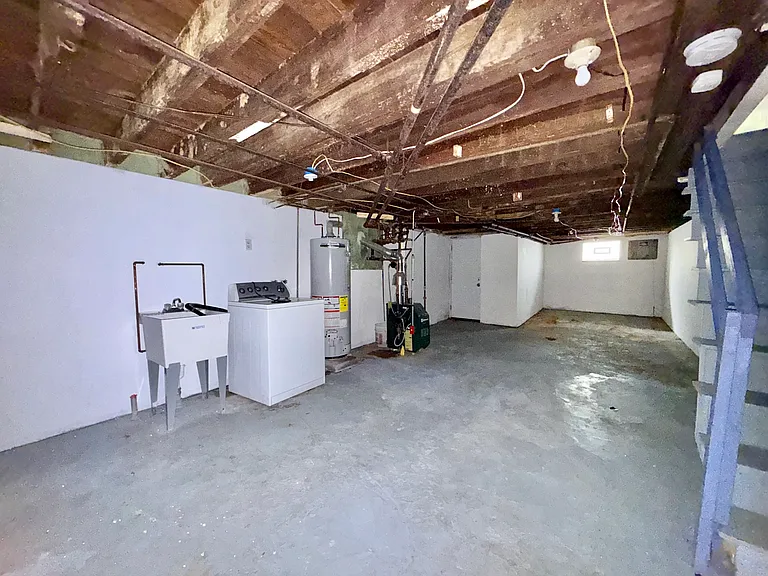 1531 Cottman Ave — Photo 41