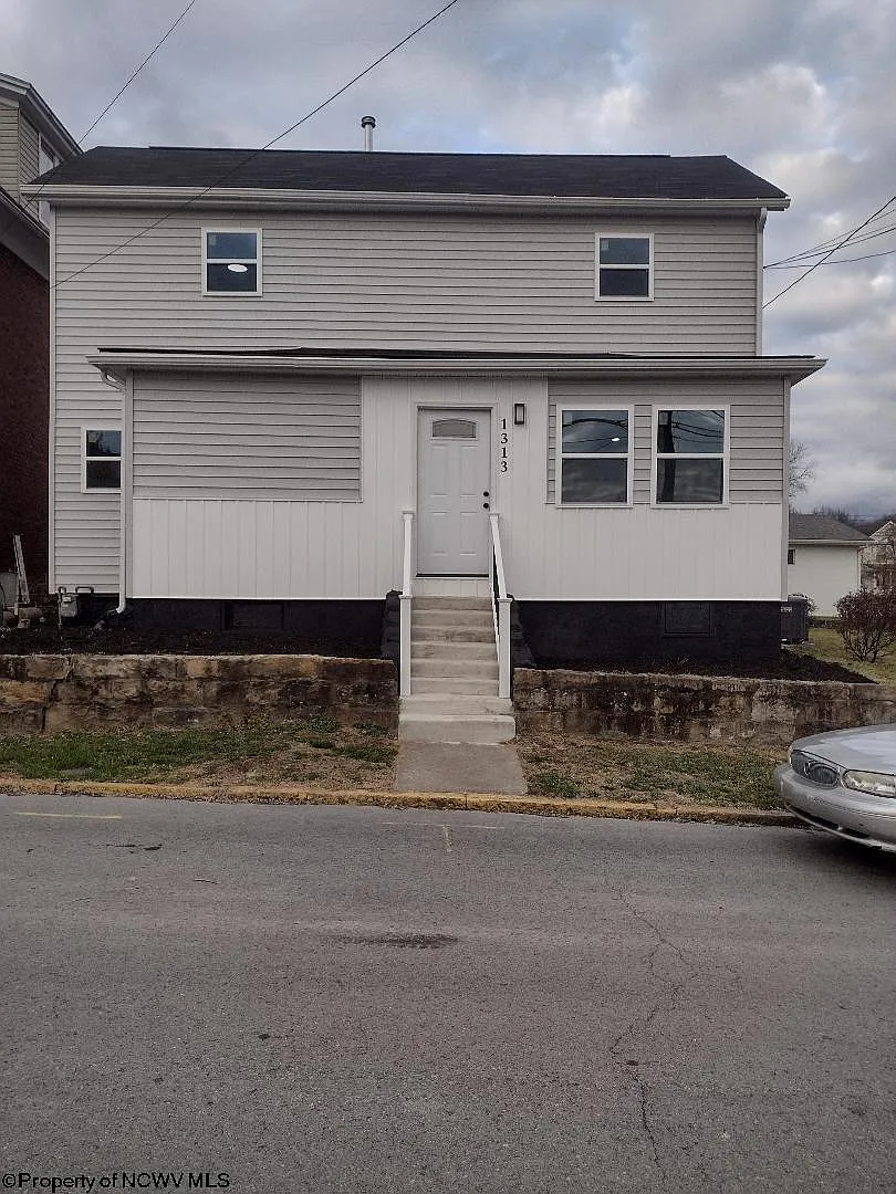 1313 Sabraton Ave photo 1