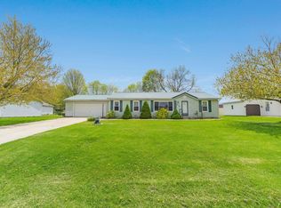 1673 N Vicky Ln, Warsaw, IN 46582