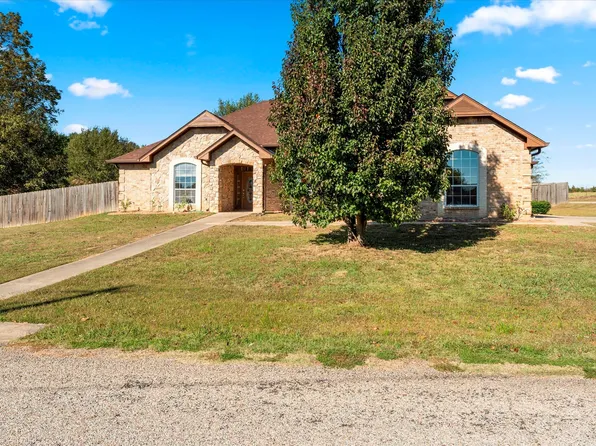 2200 McKellar Rd, Mount Pleasant, TX 75455