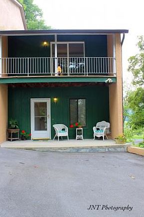 2nd image of 106 Towneview Estates Dr APT 1