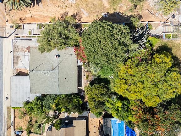 2nd image of 3303 Floral Dr