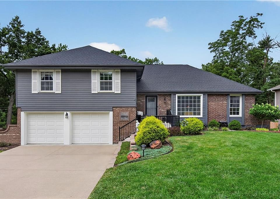1st image of 10112 Oakridge Dr
