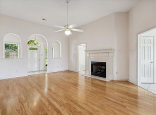 8294 Whispering View Dr, Memphis, TN 38125