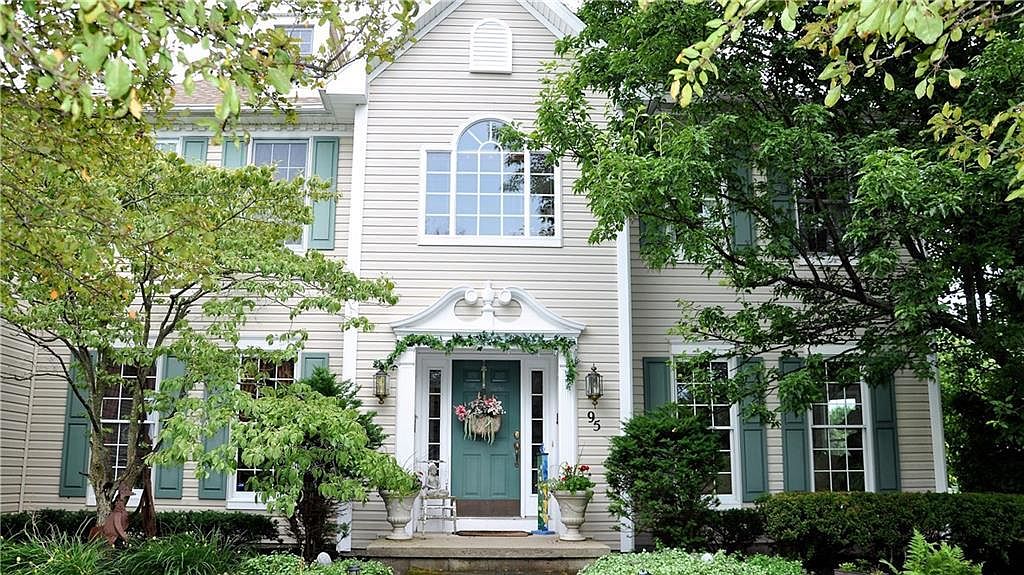 95 Chippenham Dr, Penfield, NY 14526 Zillow