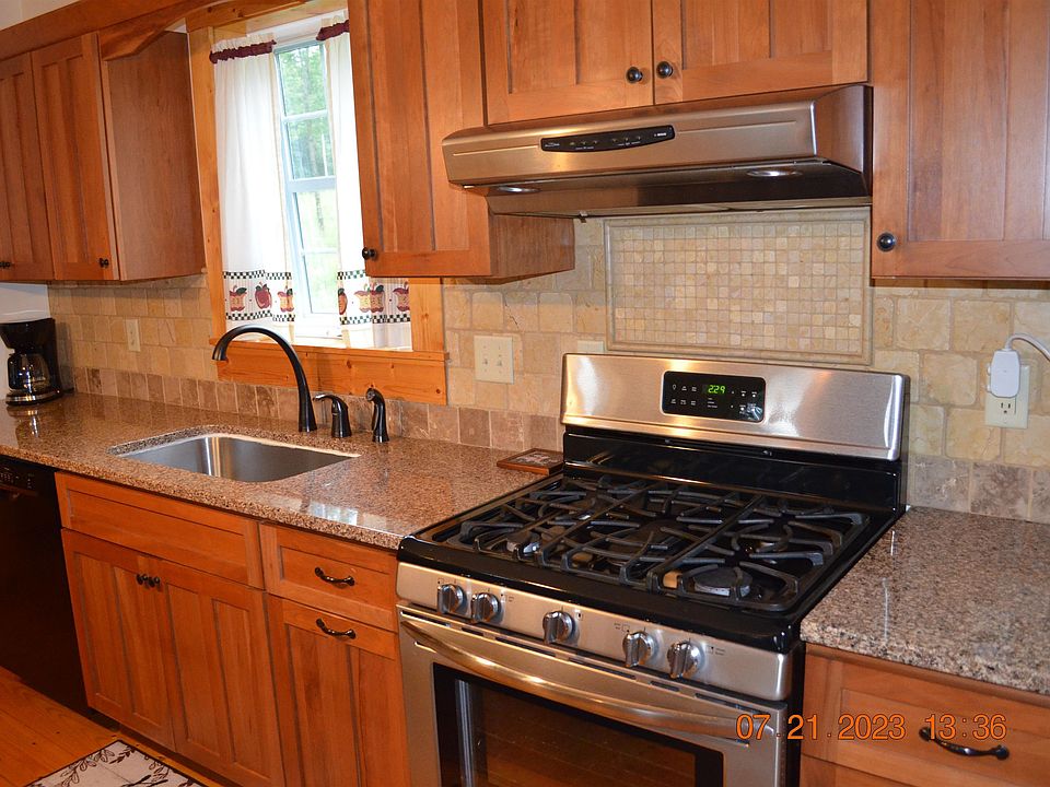 884 Leroux Rd, Wheelock, VT 05851 MLS 4962439 Zillow