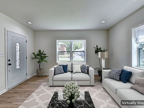 Living area with great sunlight