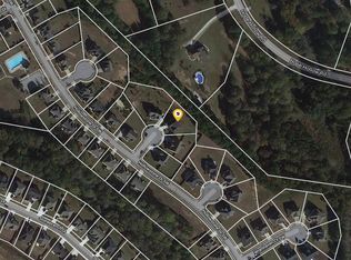 614 Hollowcrest Ct, Loganville, GA 30052