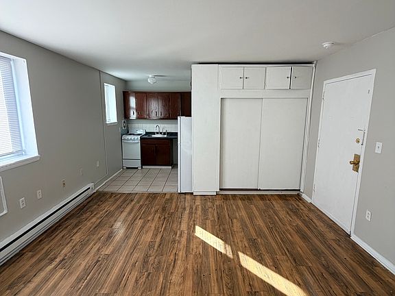 2nd image of 158 Fountain St #1C1