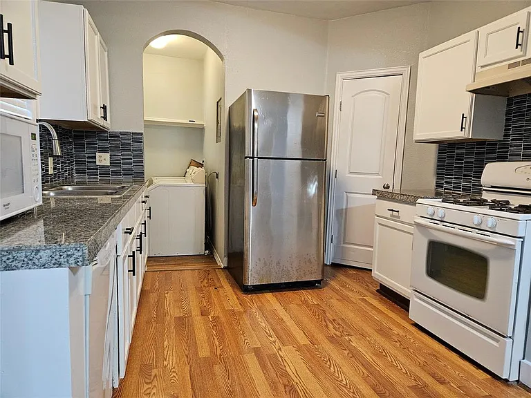 5311 Richard Ave — Photo 7