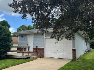 613 W Edgewood St, Springfield, MO 65807