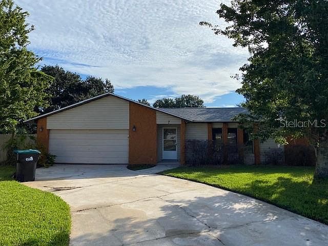 1st image of 7 Madeira Ave