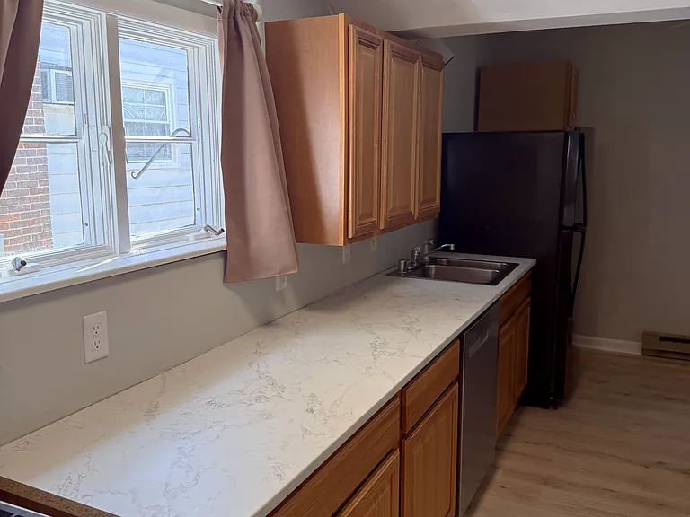 322 Main St #1R — Photo 10