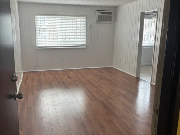 7055 Alabama Ave APT 6, Canoga Park, CA 91303