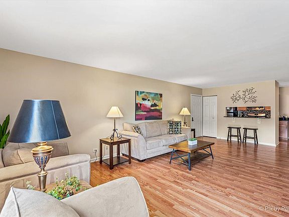 5th image of 1413 N Sterling Ave Unit 101