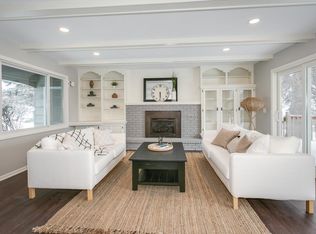 1909 Shakopee Ave E, Shakopee, MN 55379