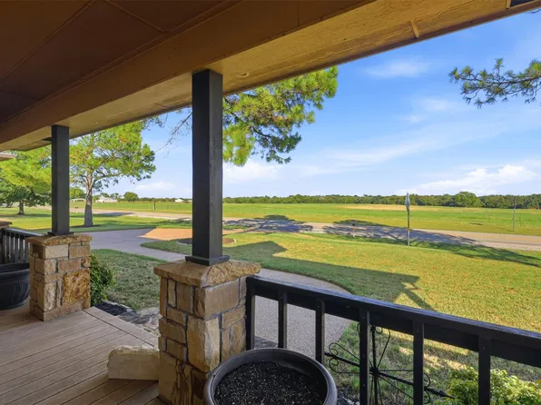207 Dennis Rd, Lipan, TX 76462