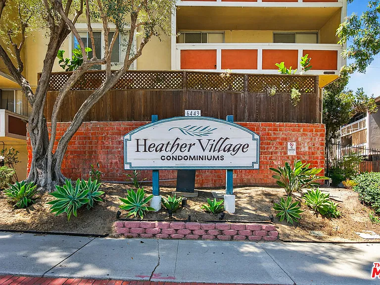 6305 Green Valley Cir #115 — Photo 45