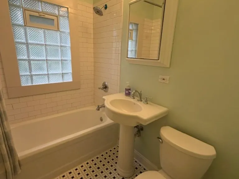 163 N Ewing Ave — Photo 9