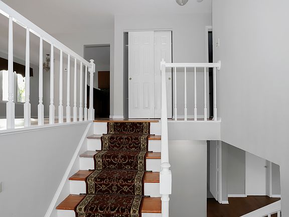 3rd image of 2094 Millpond Ln