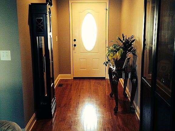 3rd image of 404 Pebble Ct