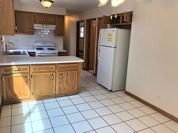 5th image of 1037 S Oakley Blvd APT 2