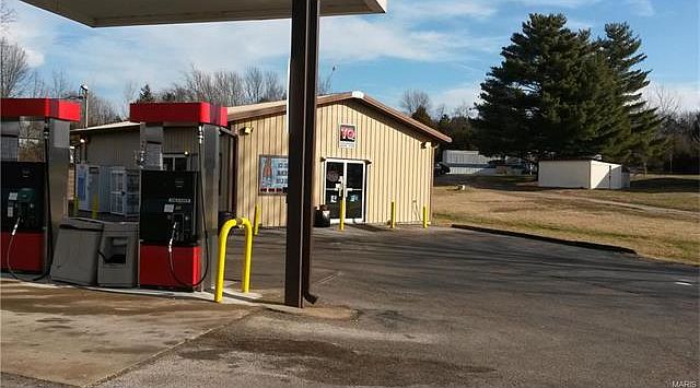 1st image of 7690 Hillsboro House Springs Rd