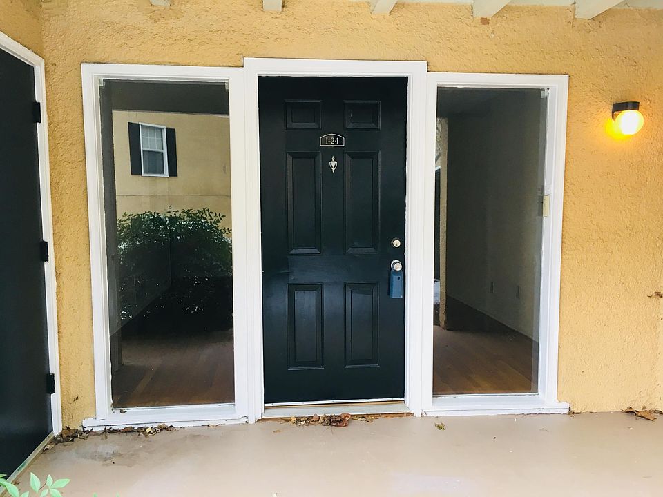 Small outdoor area with private storage 