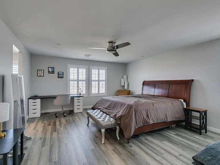 3496 Calentina Ave — Photo 40