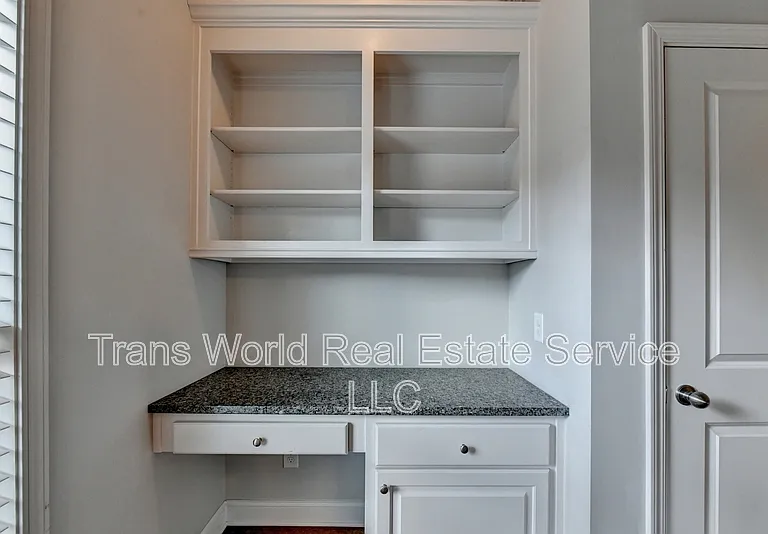 4648 Pine St SE — Photo 25