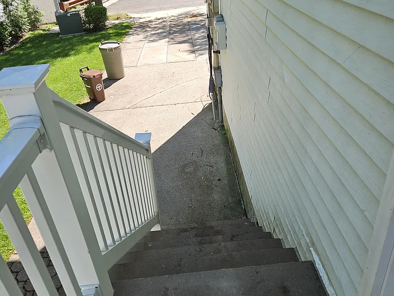 496 Alverson Ave #2 — Photo 20