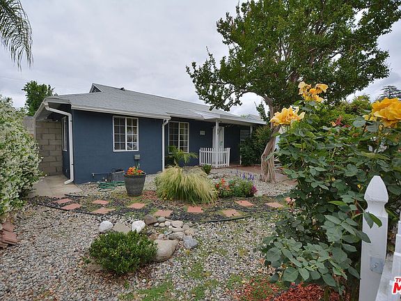 3rd image of 17414 Saticoy St