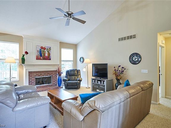 3rd image of 7651 Thorntail Ct #85