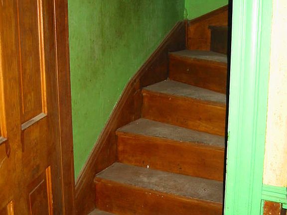 Servant's stairway