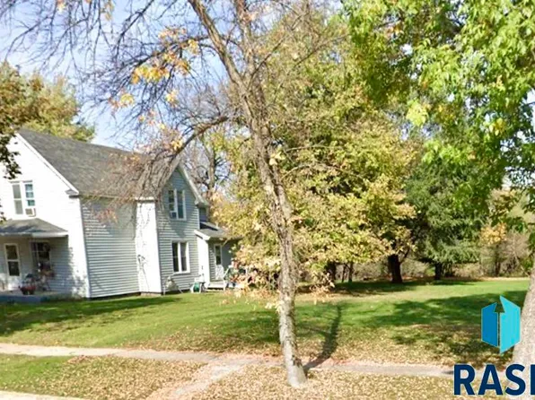 108 W Prospect Ave, Flandreau, SD 57028