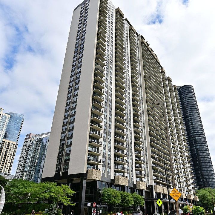 1st image of 400 E Randolph St APT 1327