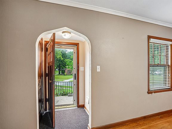 3rd image of 2612 40th St