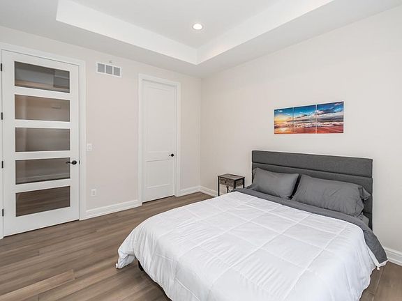 4th image of 7488 Gramercy Cir