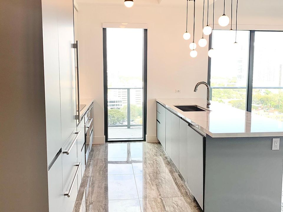 1st image of 3002 NE 2nd Ave #1523