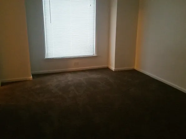 20519 Glastonbury Rd, Detroit, MI 48219