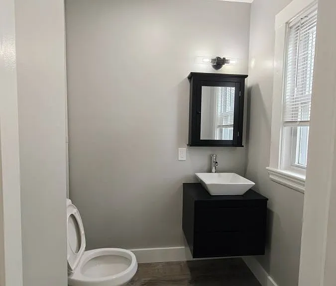 836 Fellsway — Photo 7