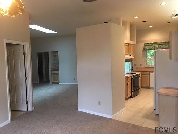 5th image of 110 Wellington Dr