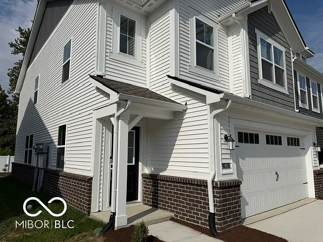 3 bed, 2.5 bath, 1793 sqft, $2,350 — Photo 2